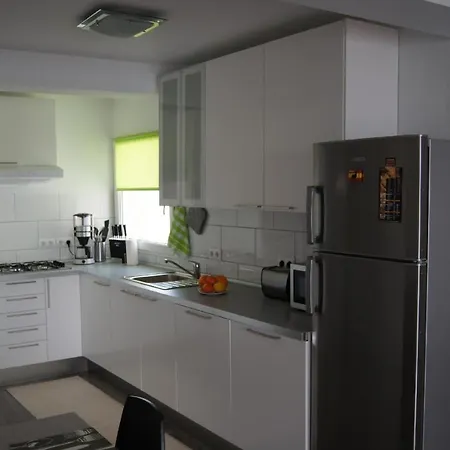 Modern Ausgestattete Ferienwohnung Mit Gemeinschaftspool Und Grossem Balkon Mit Herrlicher Aussicht Appartement *