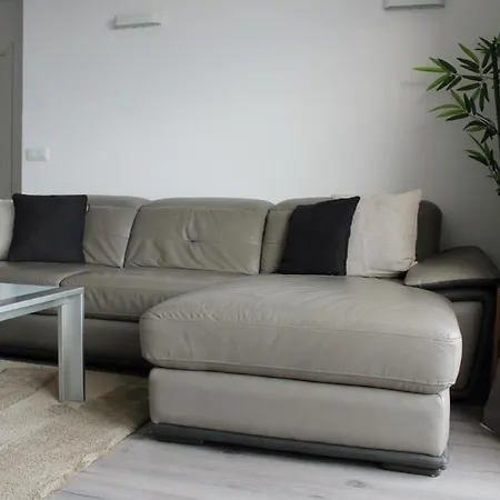 公寓 Modern Ausgestattete Ferienwohnung Mit Gemeinschaftspool Und Grossem Balkon Mit Herrlicher Aussicht 卡尔佩